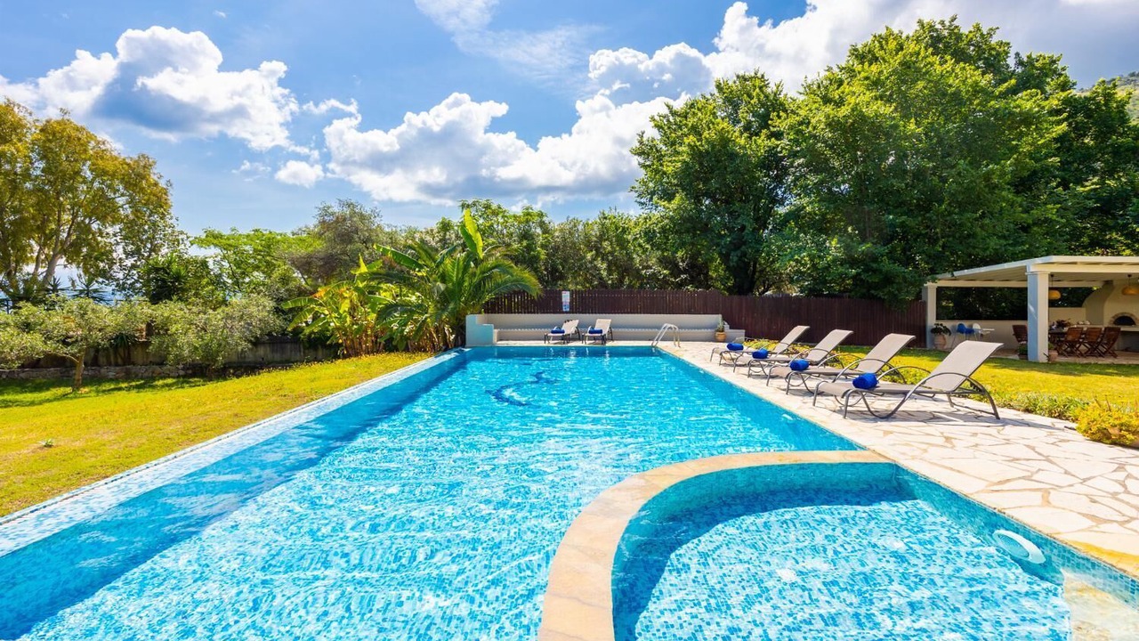 Photo of Outdoor in Apraos