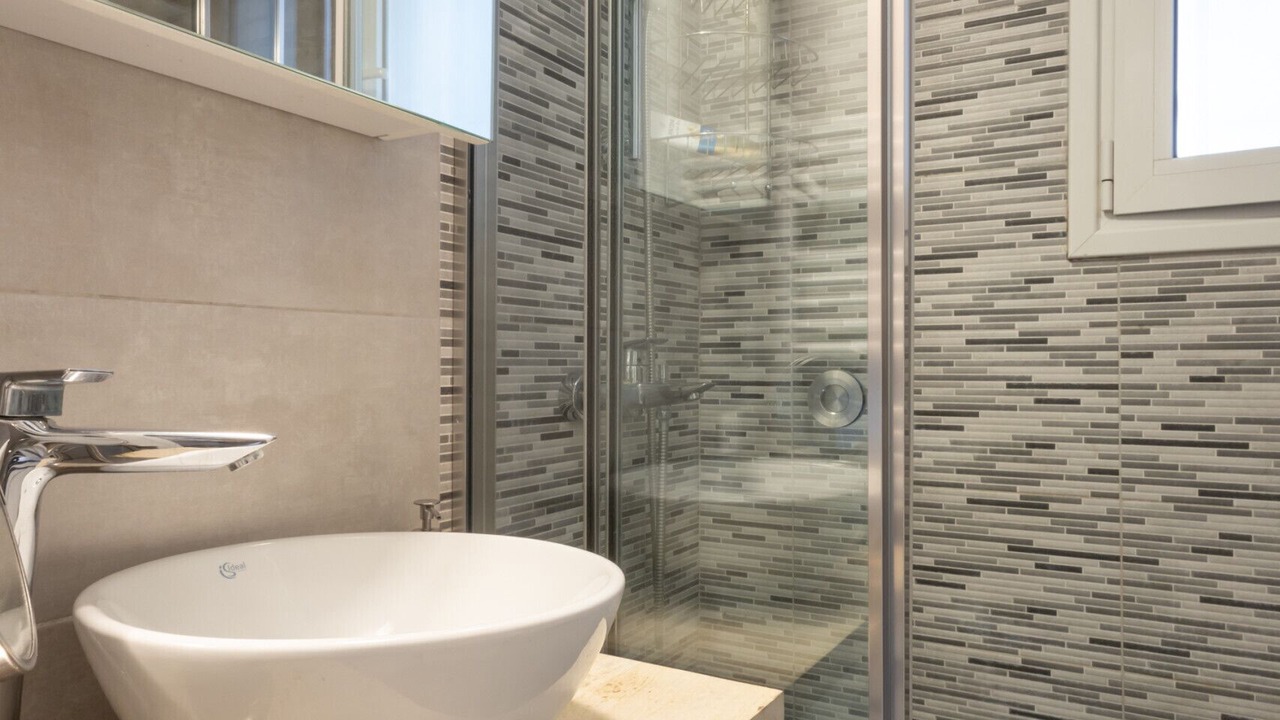 Photo of Bathroom in Thissio