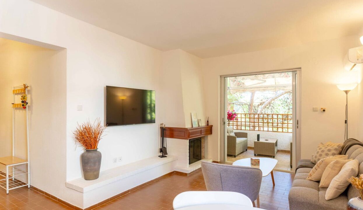 Photo of Bedroom in Saronida