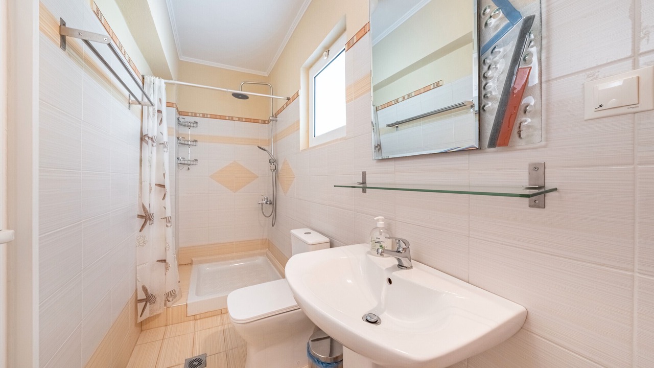 Photo of Bathroom in Parga