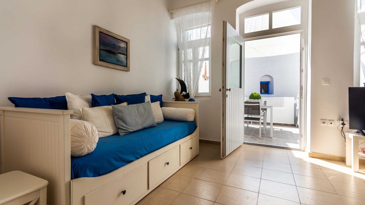 Photo of Livingroom in Milos