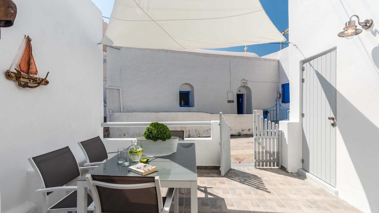 Photo of Outdoor in Milos
