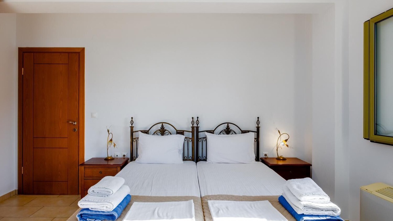 Photo of Bedroom in Mikros Gialos