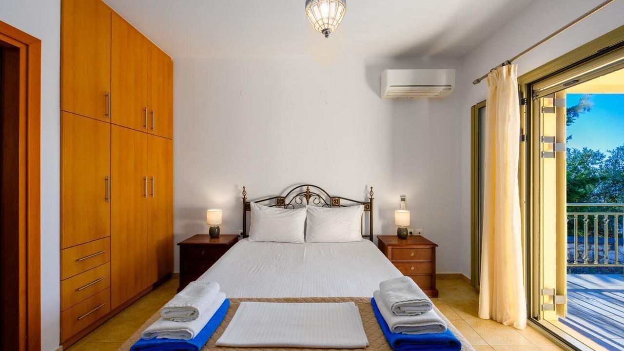 Photo of Bedroom in Mikros Gialos