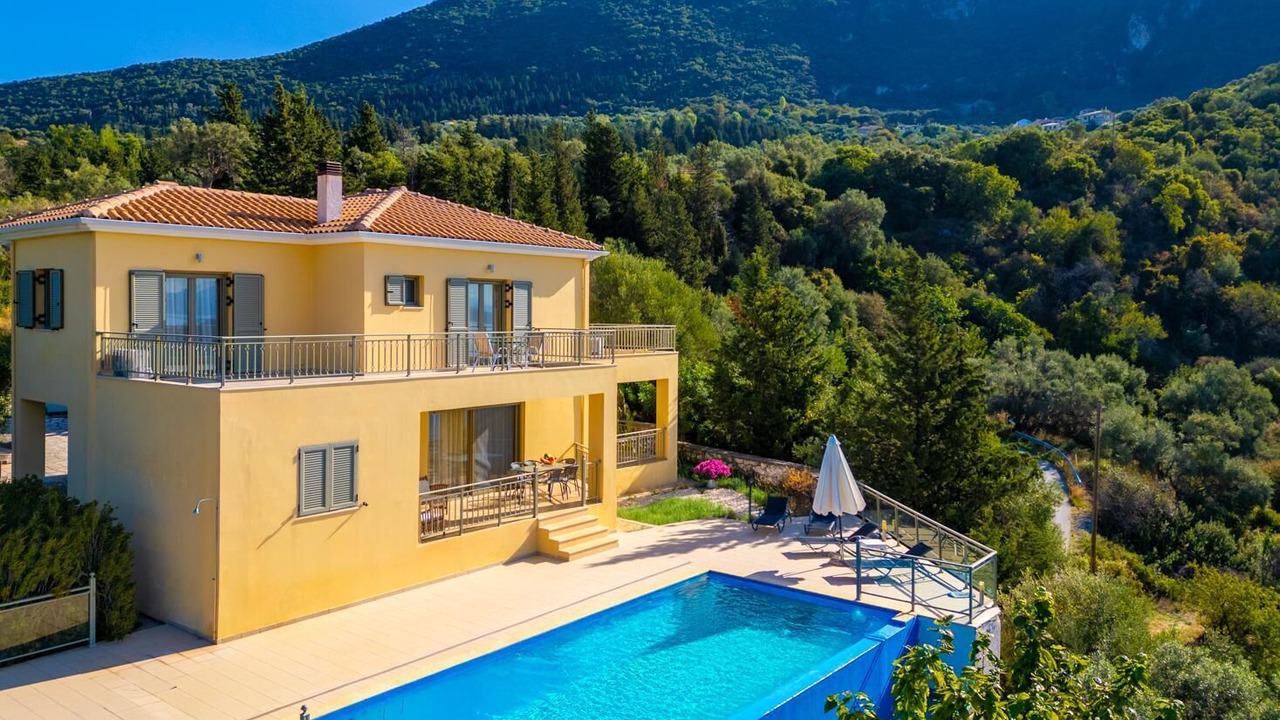Photo of Outdoor in Mikros Gialos