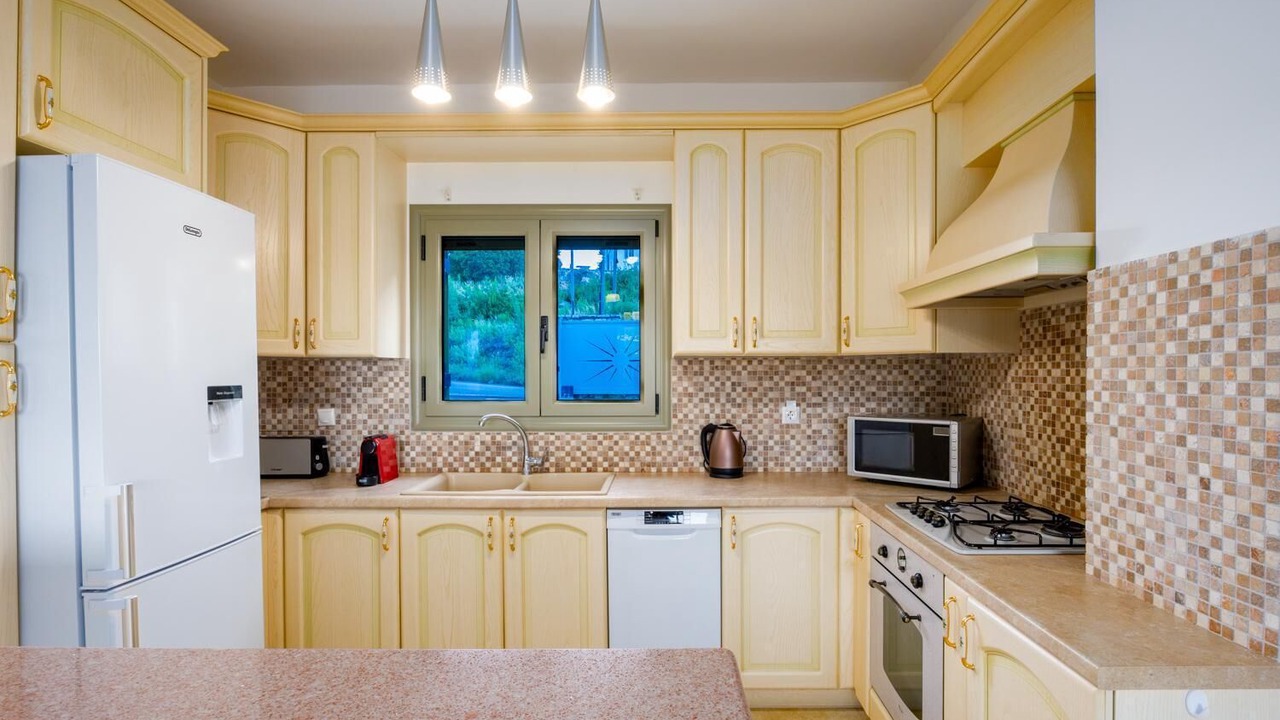 Photo of Kitchen in Mikros Gialos