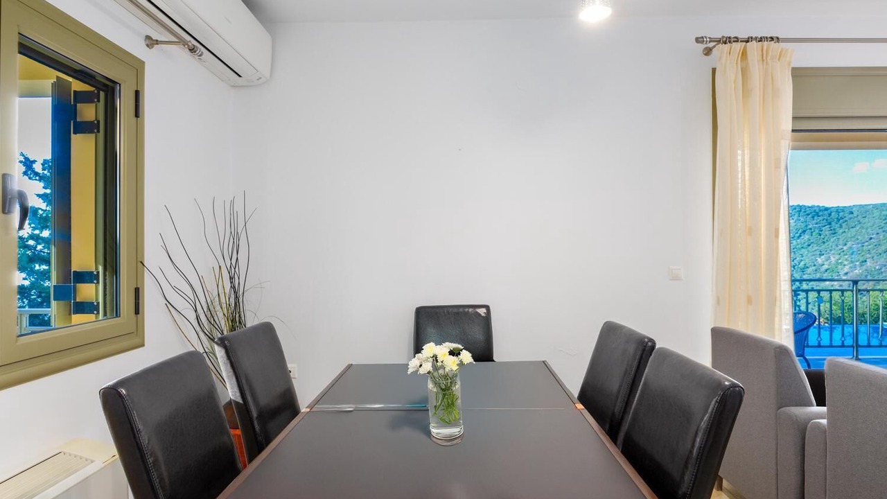 Photo of Others in Mikros Gialos