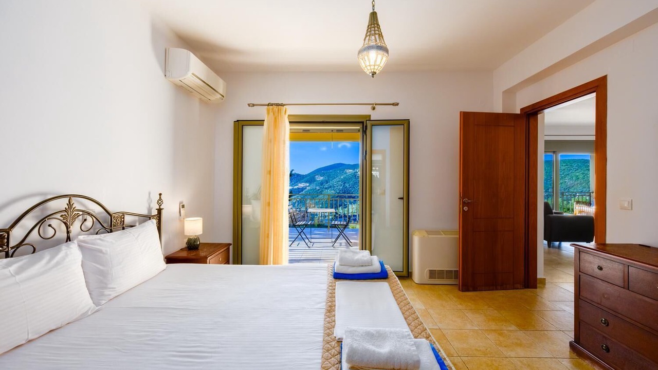 Photo of Bedroom in Mikros Gialos