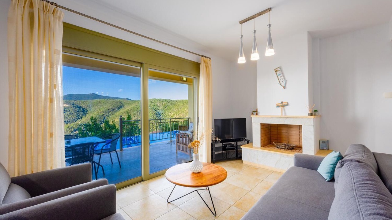 Photo of Livingroom in Mikros Gialos