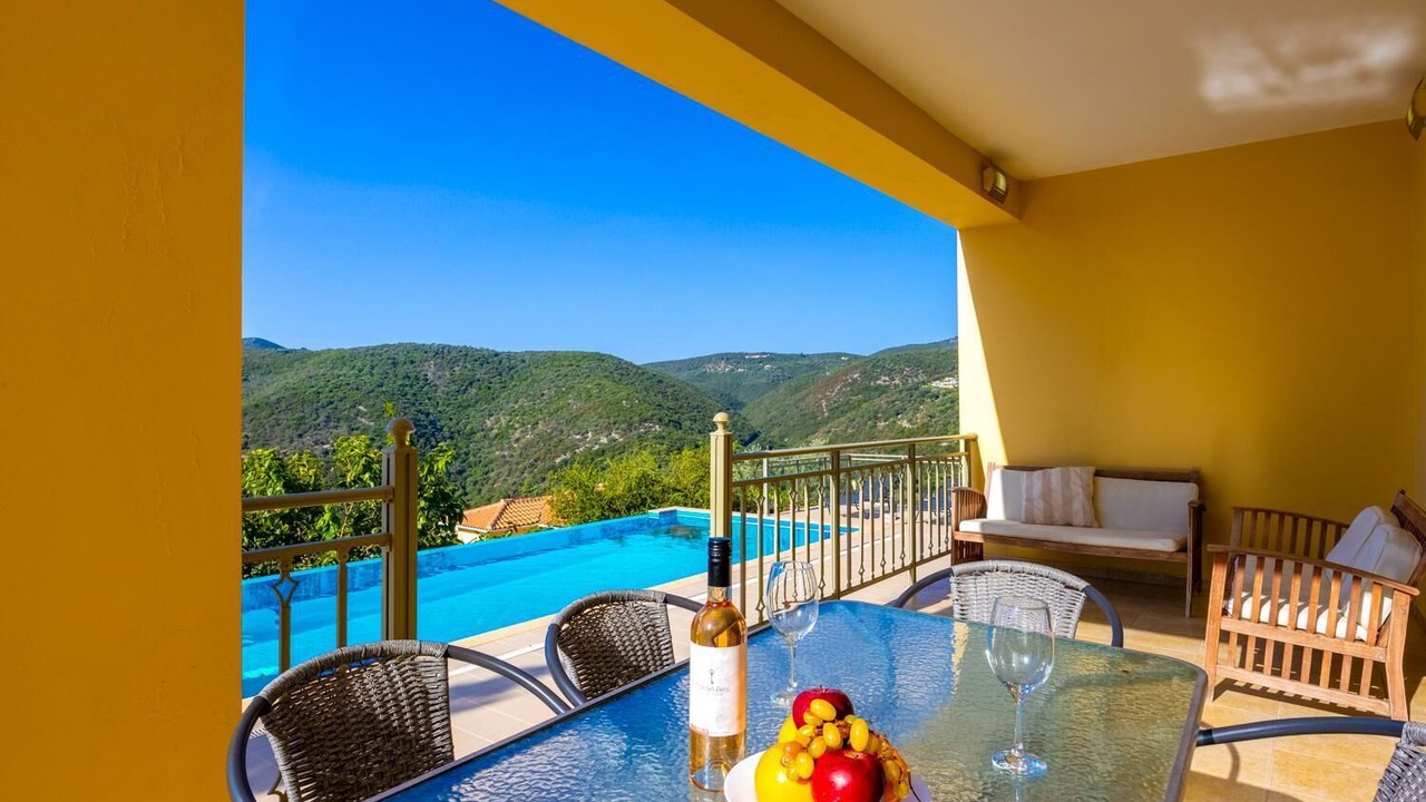 Photo of Outdoor in Mikros Gialos
