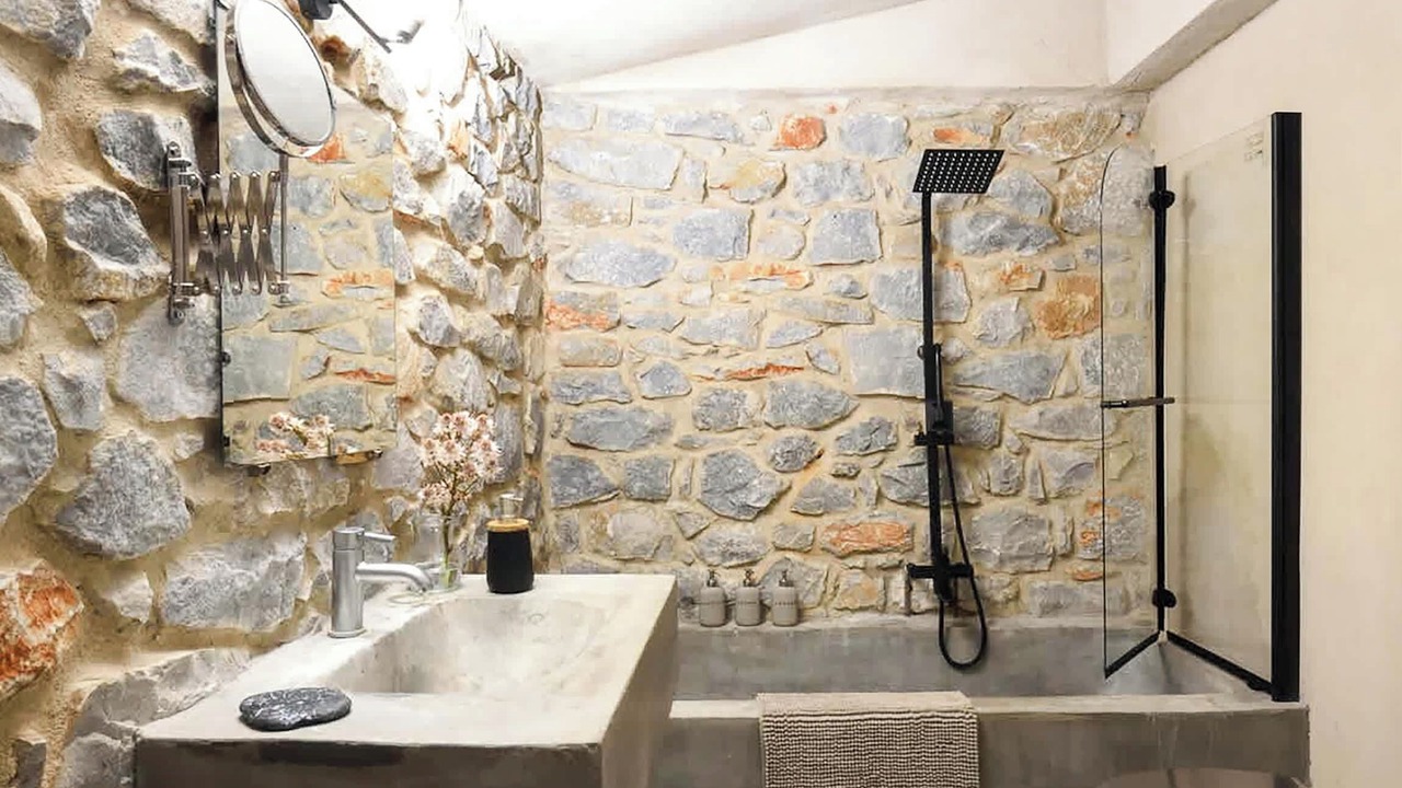 Photo of Bathroom in Layia