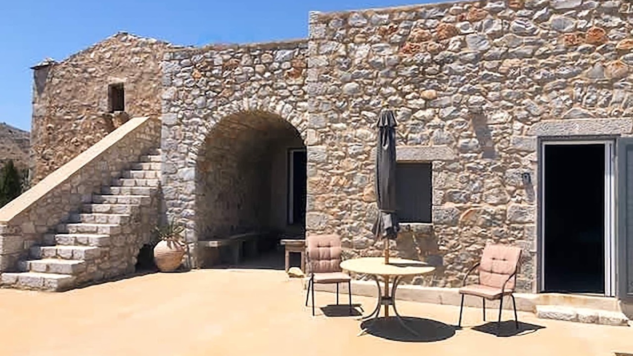 Photo of Outdoor in Layia