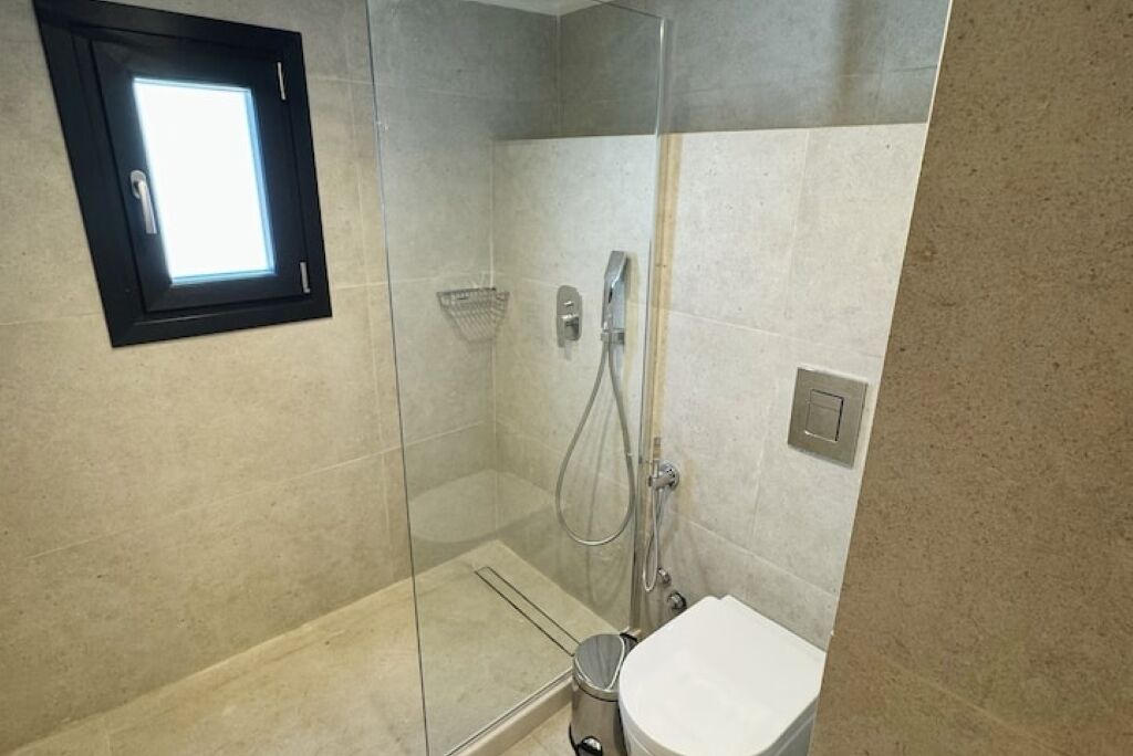 Photo of Bathroom in Ano Mera