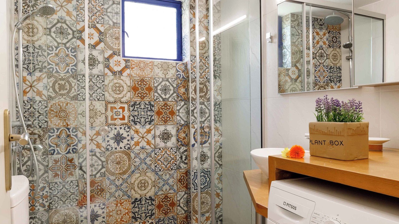 Photo of Bathroom in Platanes