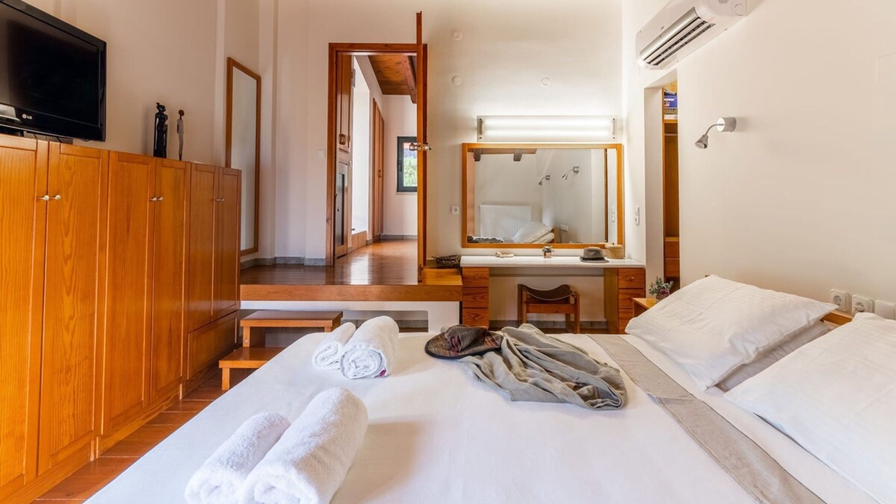 Photo of Bedroom in Linoperamata