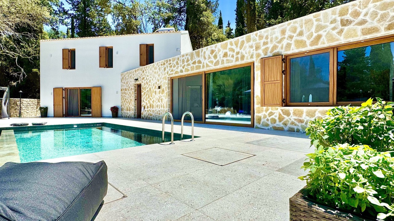 Photo of Outdoor in Achilleio