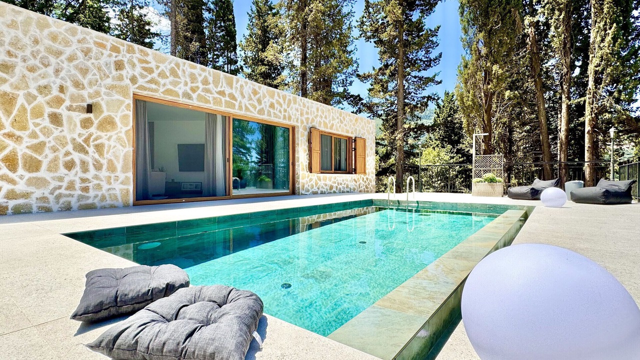 Photo of Outdoor in Achilleio