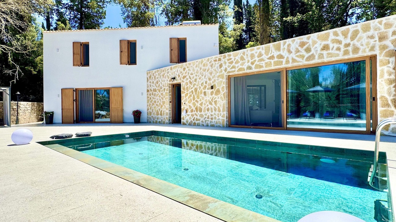 Photo of Outdoor in Achilleio