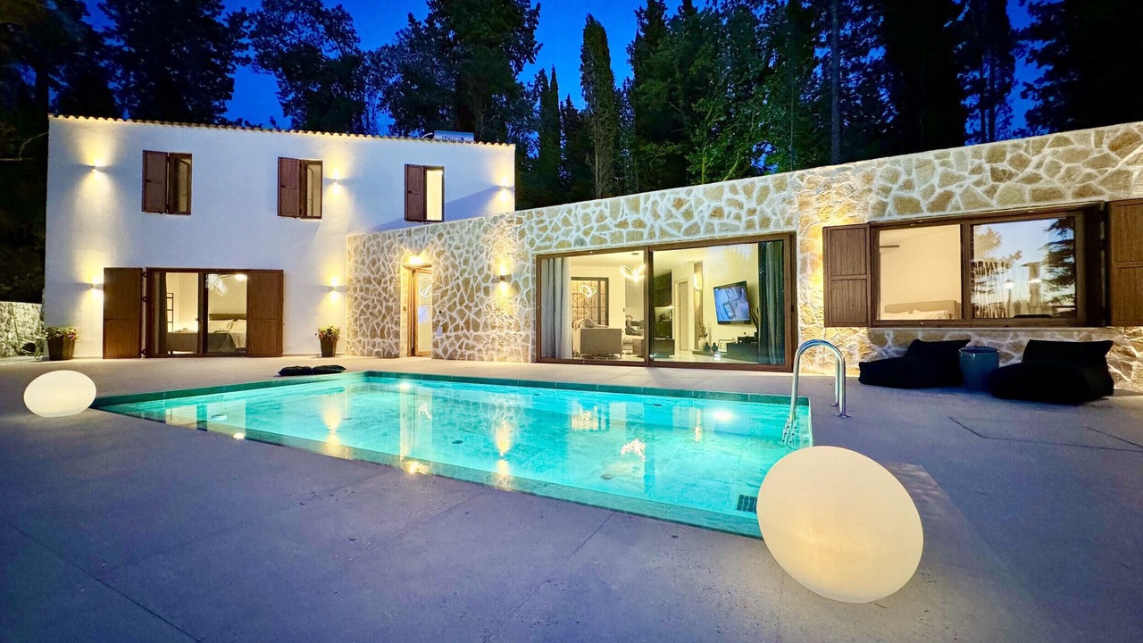 Photo of Outdoor in Achilleio