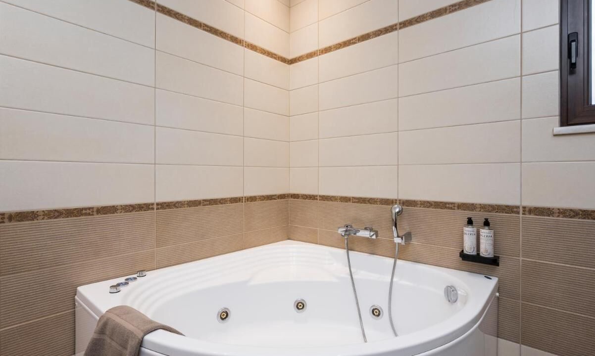 Photo of Bathroom in Galatas