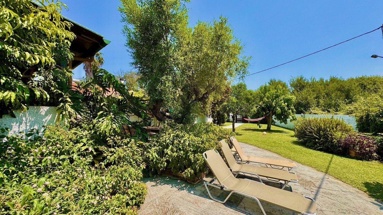 Photo of Patio Balcony in Ipsos