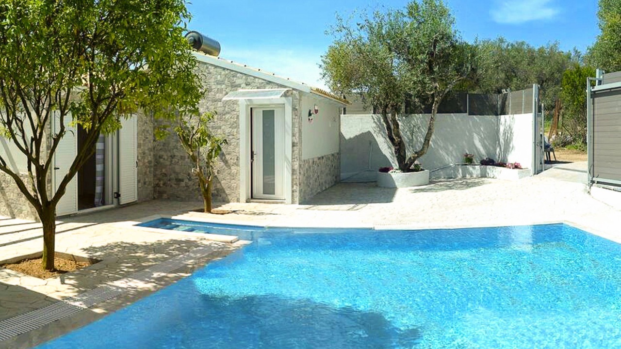 Photo of Outdoor in Chalikounas