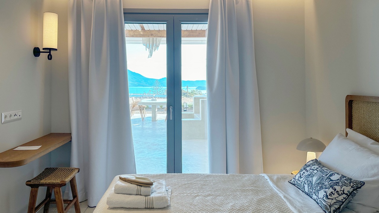 Photo of Bedroom in Adamas