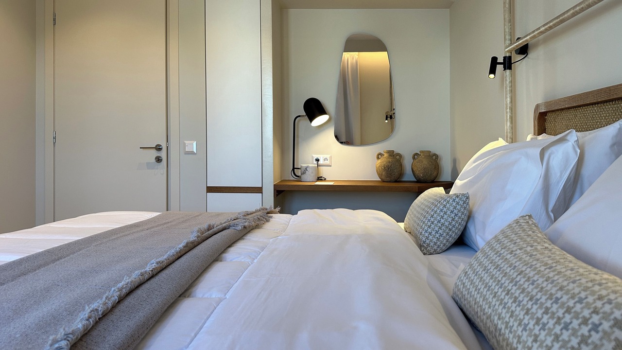 Photo of Bedroom in Adamas