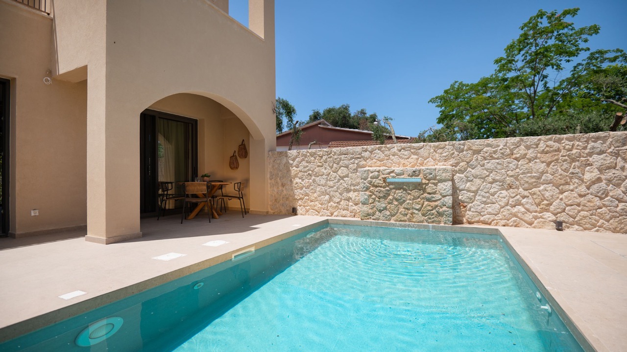 Photo of Outdoor in Kouramades