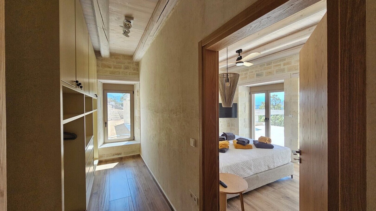 Photo of Bedroom in Monopari