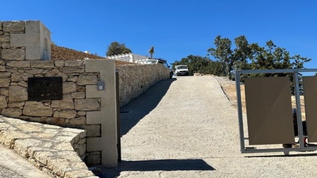 Photo of Outdoor in Monopari