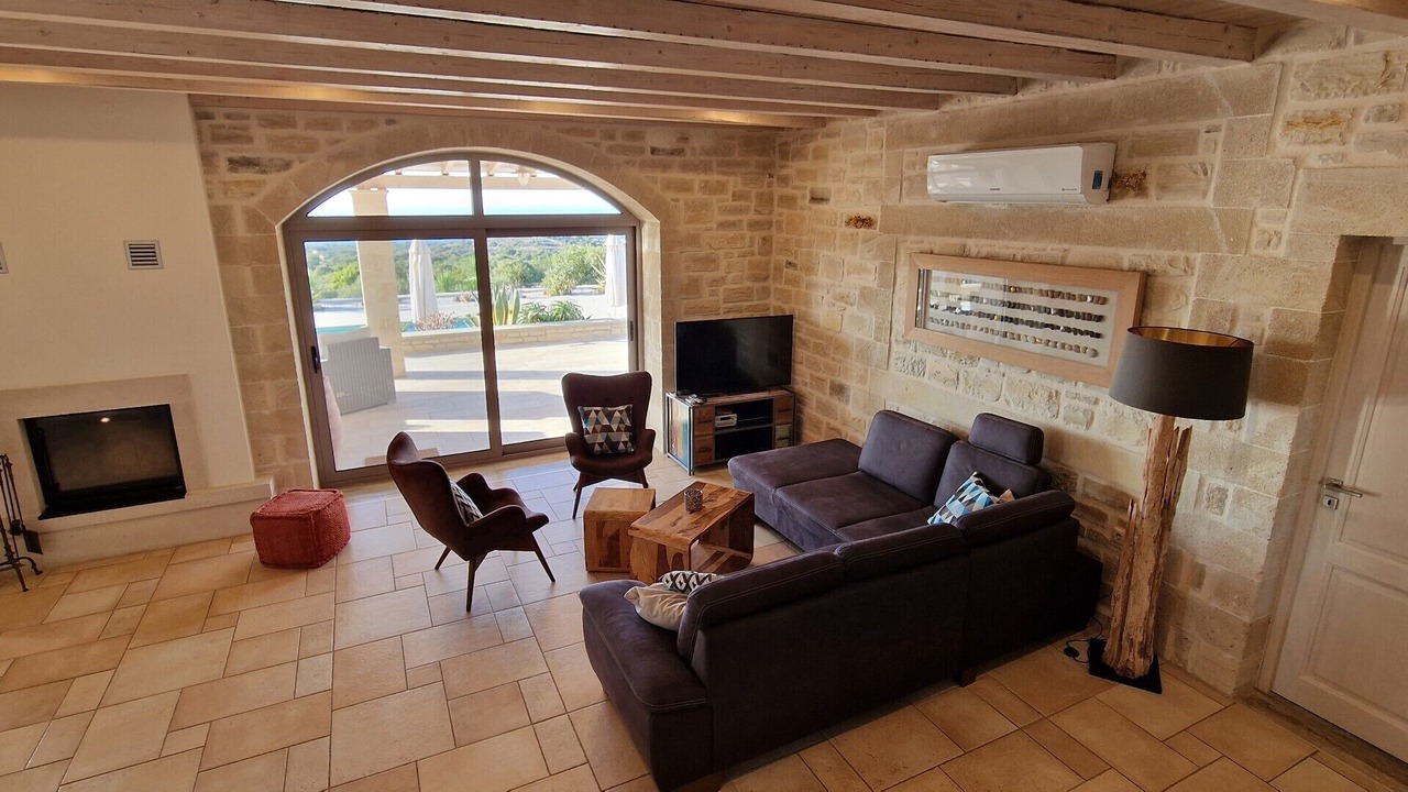 Photo of Livingroom in Atsipópoulon