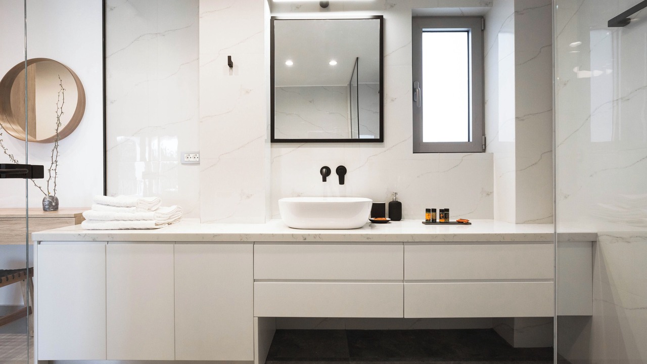 Photo of Bathroom in Akrotiri