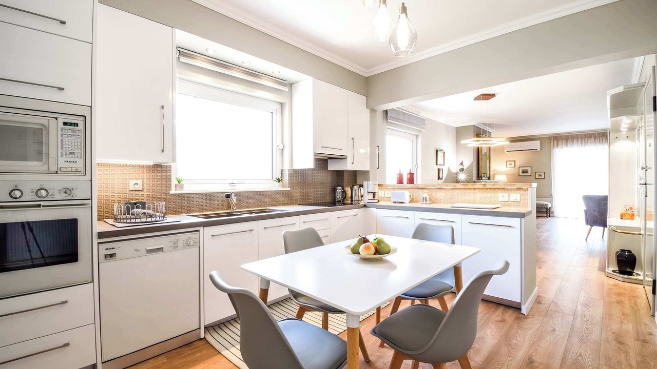 Photo of Kitchen in Alimos