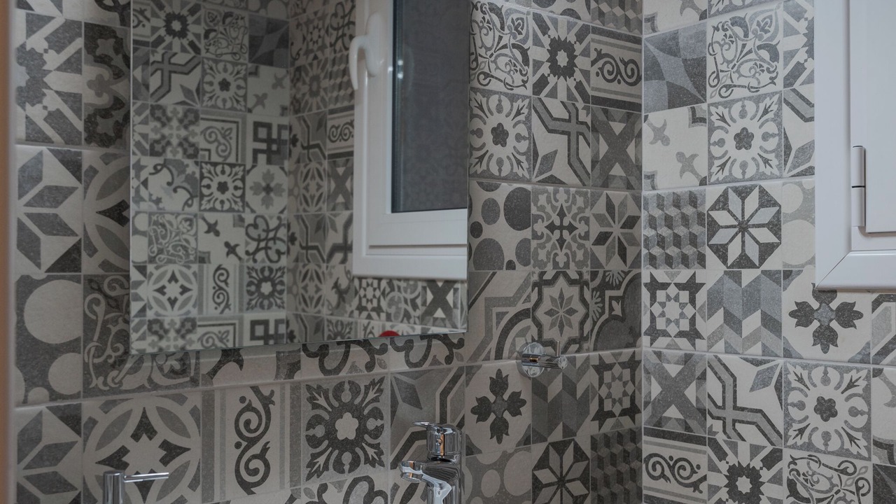 Photo of Bathroom in Ampelokipoi
