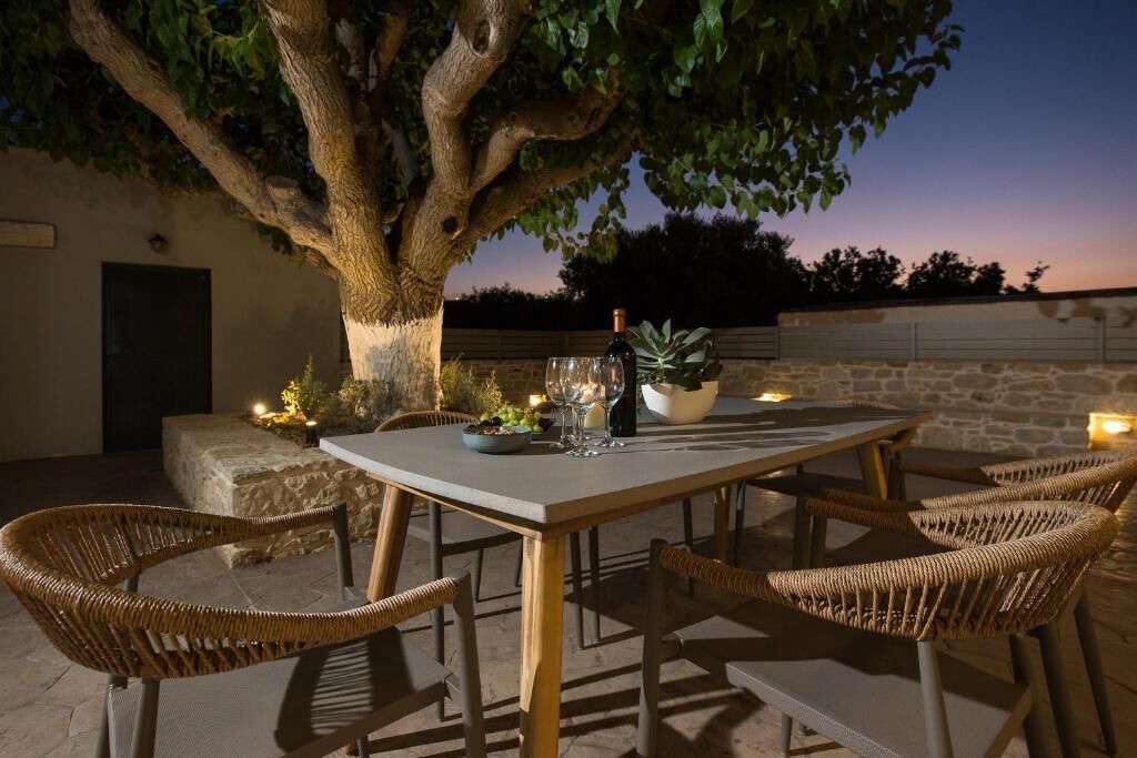 Photo of Outdoor in Platanos