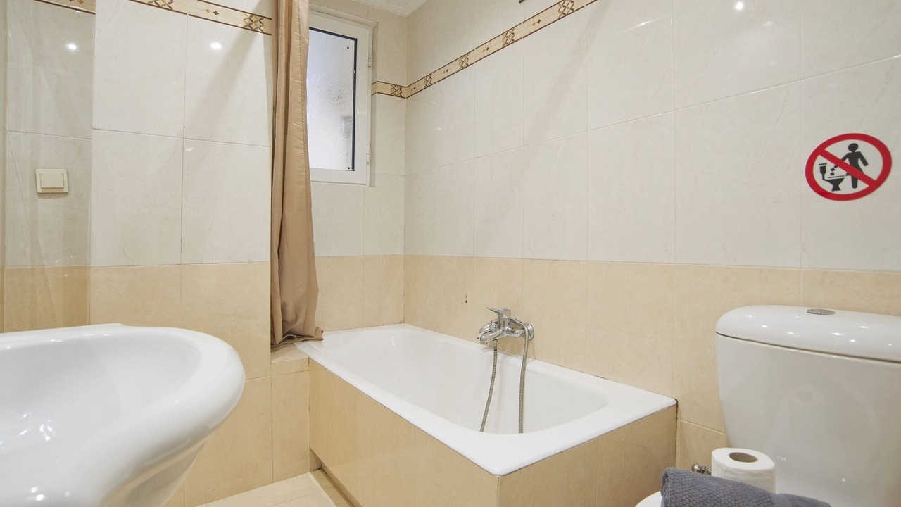 Photo of Bathroom in Peiraiki