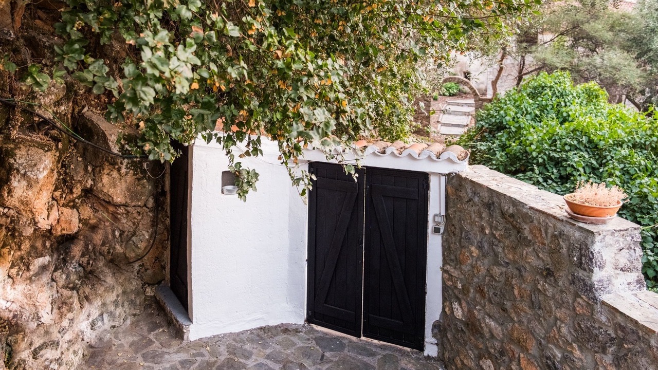 Photo of Outdoor in Diasella