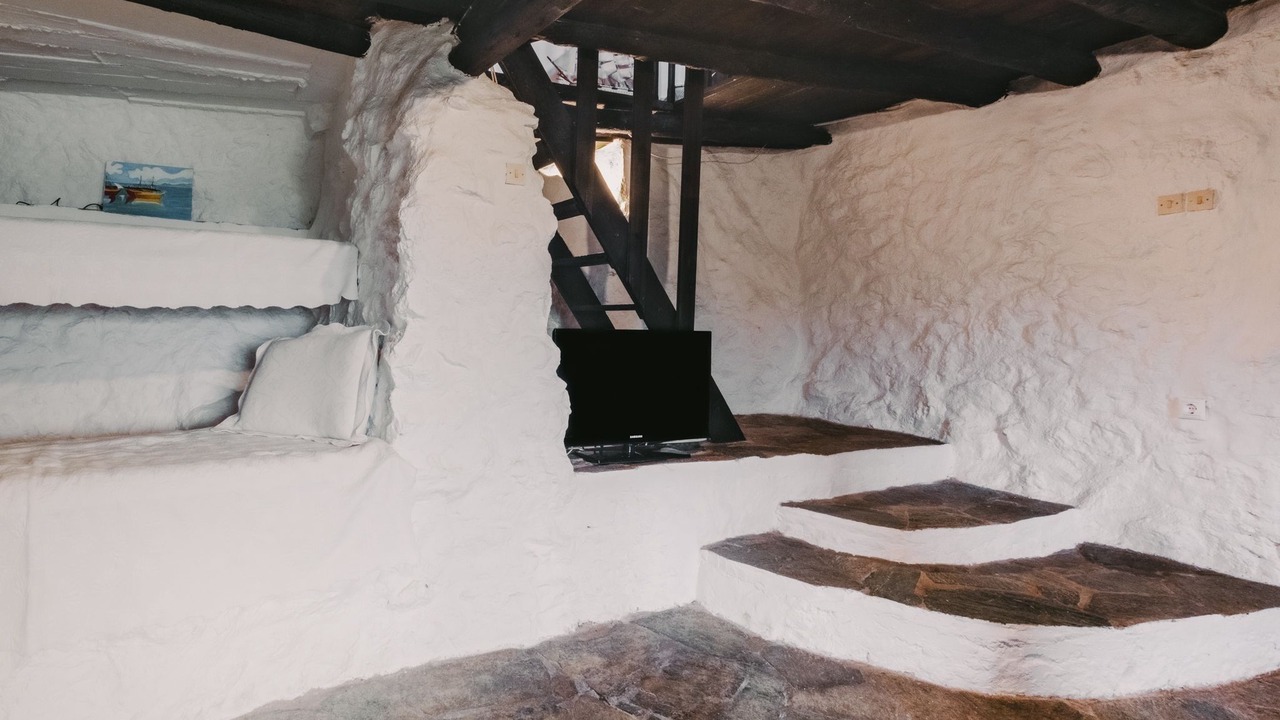 Photo of Bedroom in Diasella