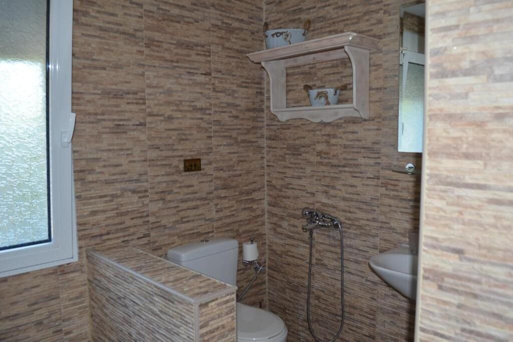 Photo of Bathroom in Egira