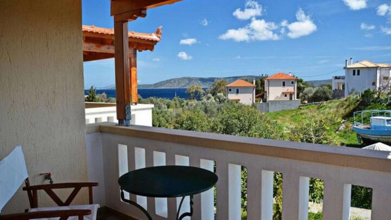 Photo of Patio Balcony in Steni Vala