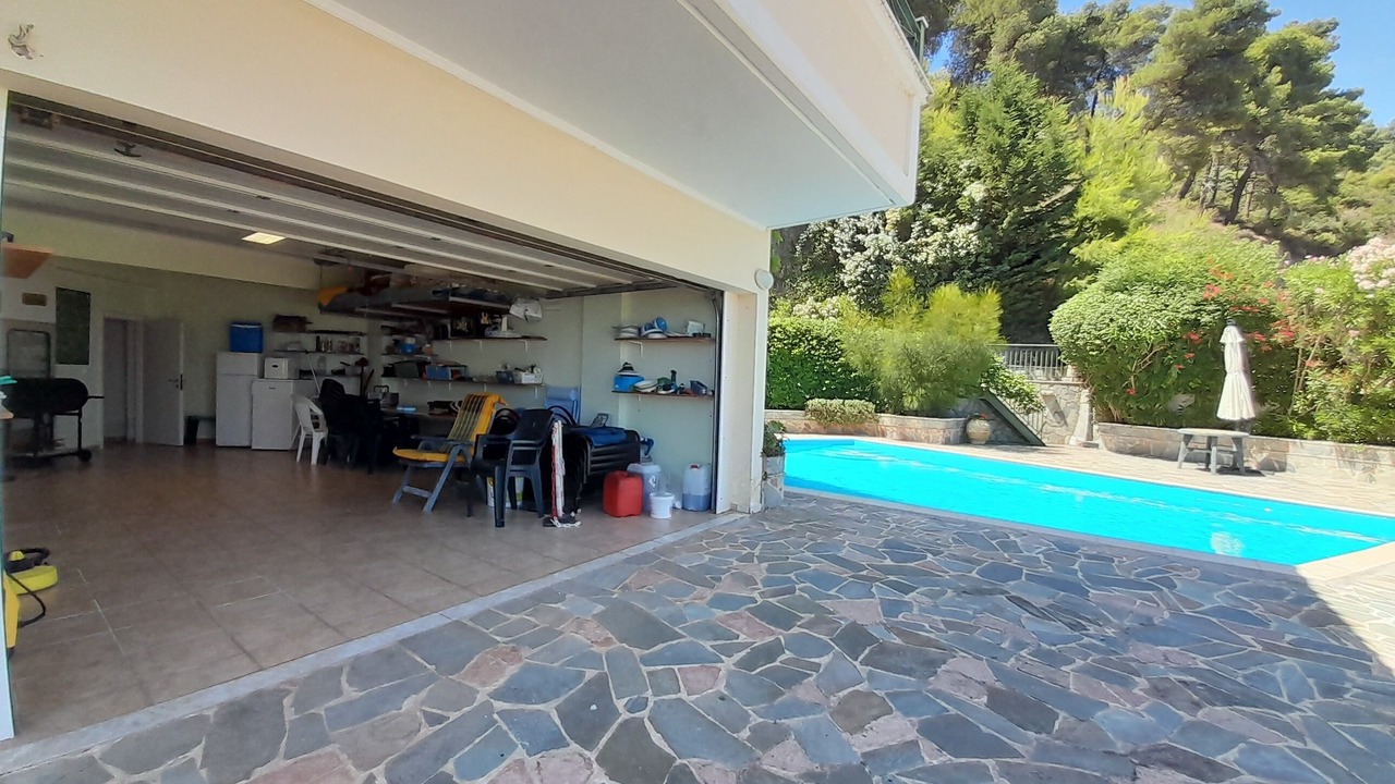 Photo of Outdoor in Paralia Porovitsis