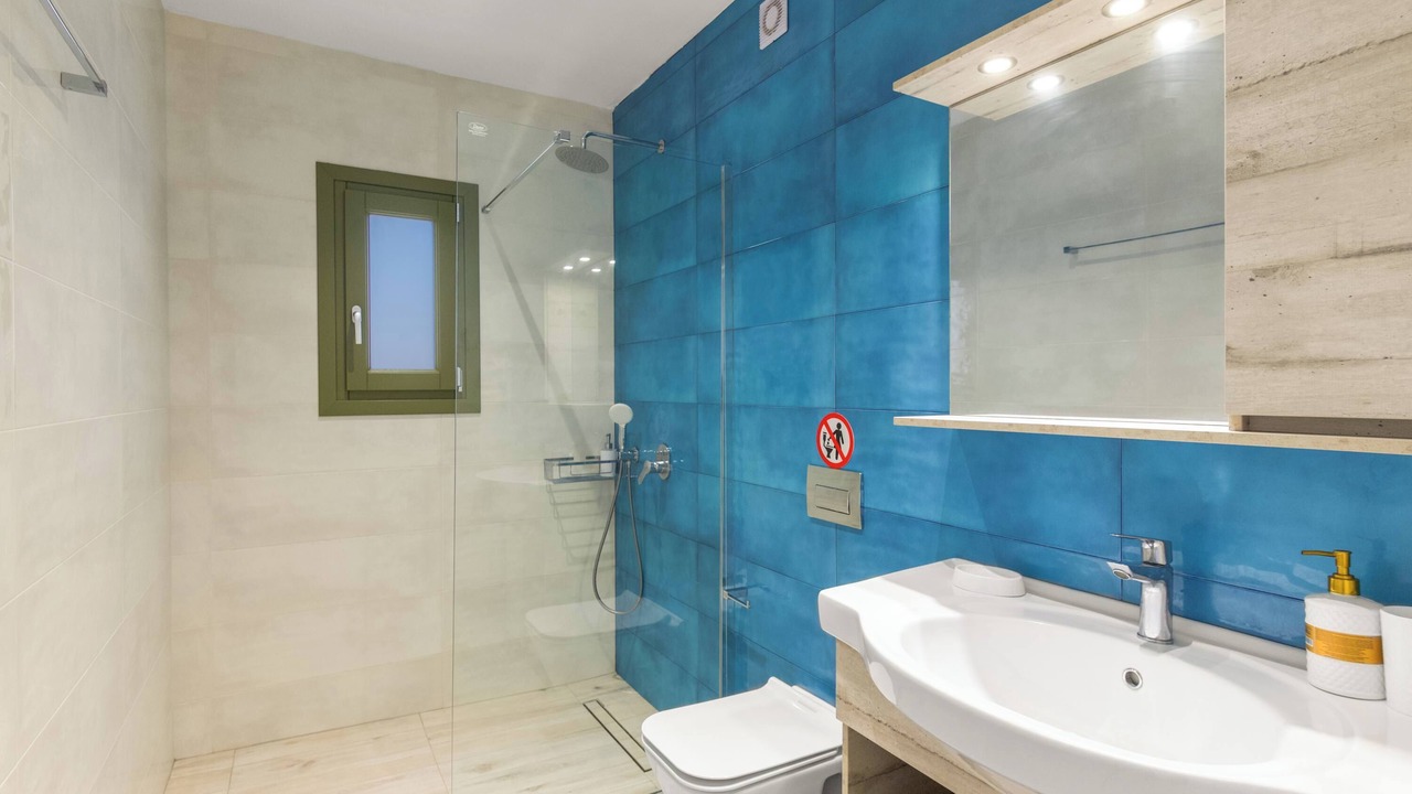 Photo of Bathroom in Ampelas
