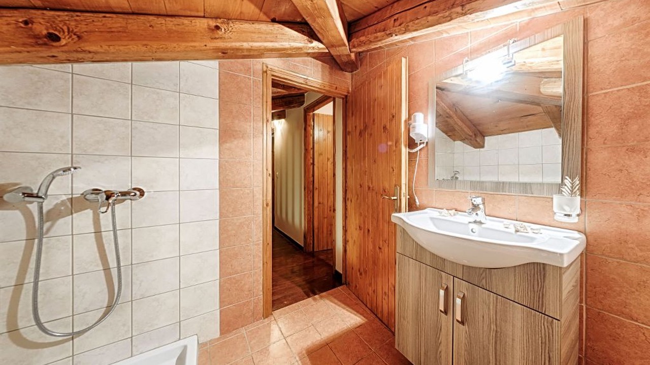 Photo of Bathroom in Skinaria