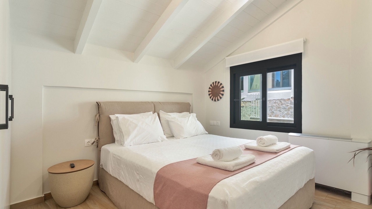 Photo of Bedroom in Perigiali