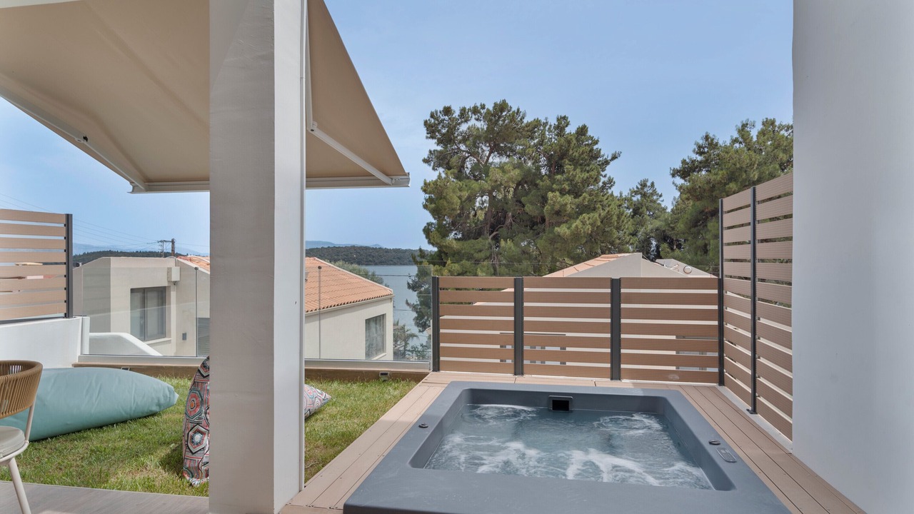 Photo of Patio Balcony in Perigiali