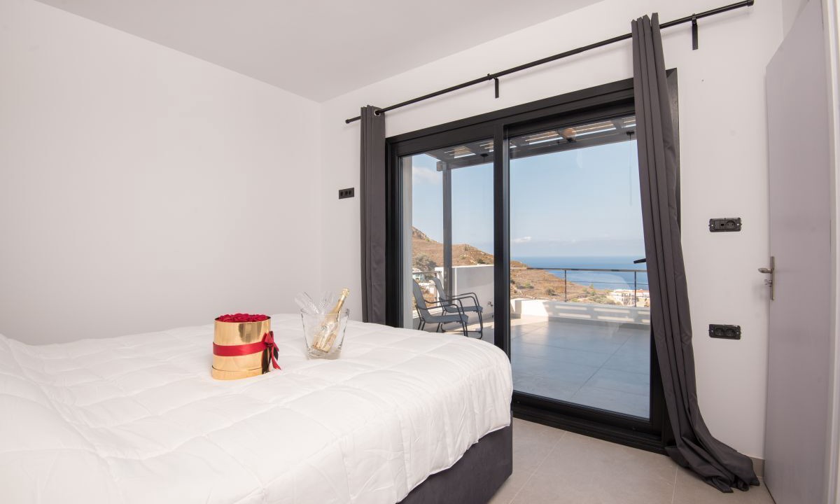 Photo of Bedroom in Kamari