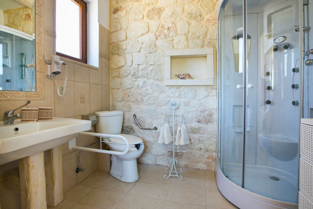 Photo of Bathroom in Chavriata