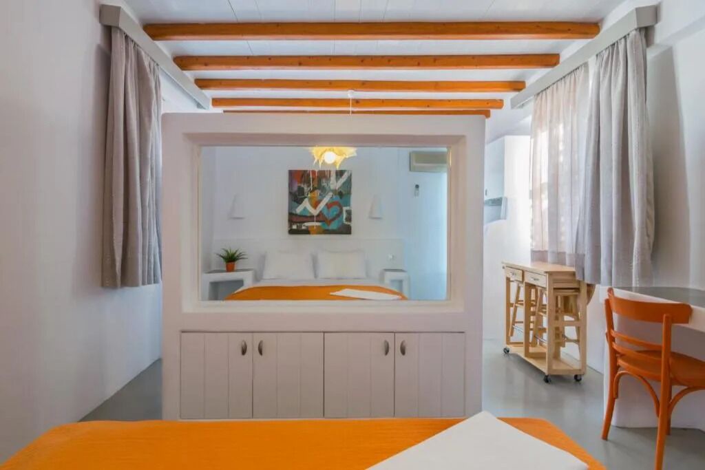 Photo of Bedroom in Adamas