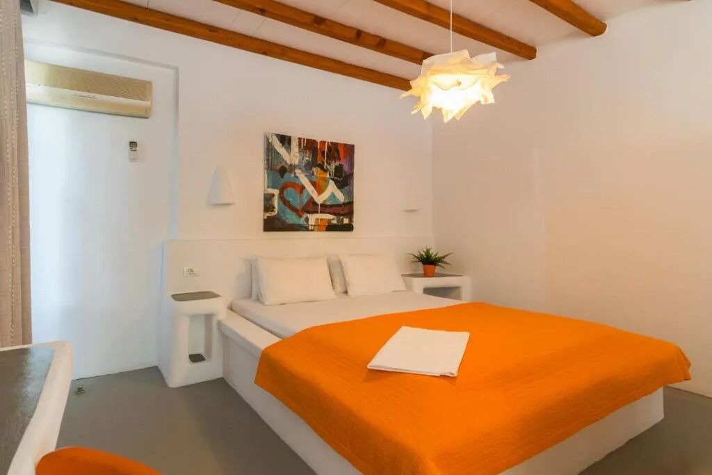 Photo of Bedroom in Adamas